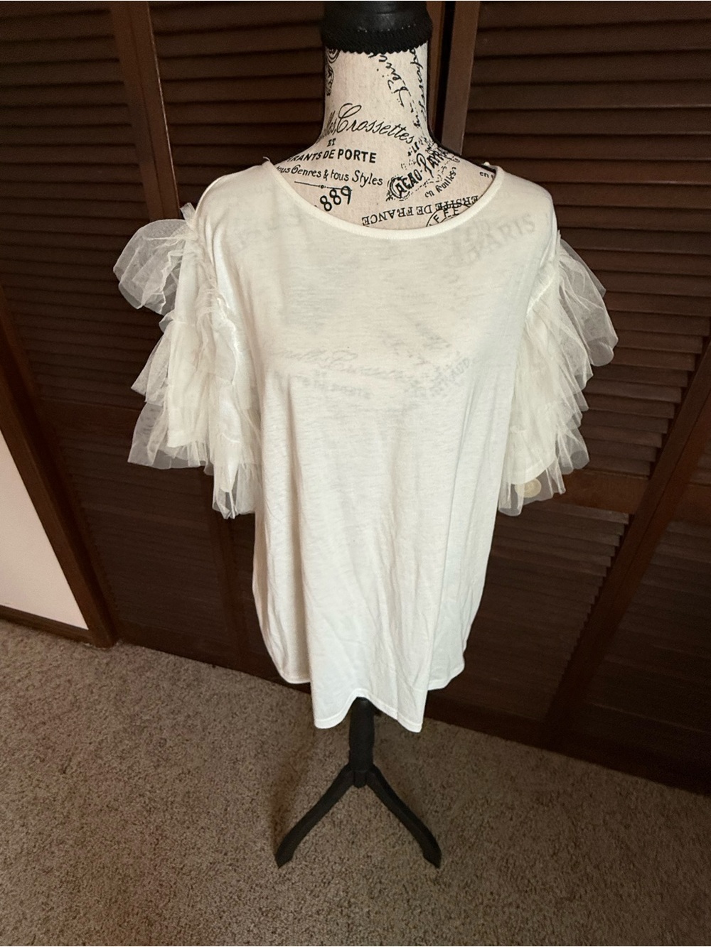 Oddi Tulle Ruffle Tiered Flutter Sleeve Top White Cream Boho Chic NWOT